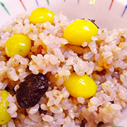 鉄分補給に!マクロ美人のぎんなん雑穀ご飯
