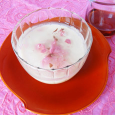 桜ゼリーと豆乳のブラマンジェ