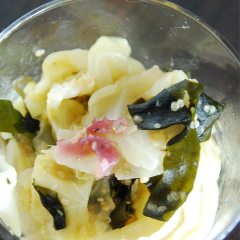 キャベツと海藻のお鍋一つで簡単ホットサラダ