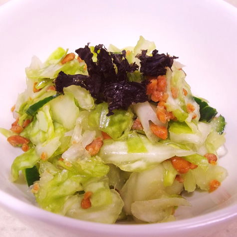 キャベツの梅納豆和え
