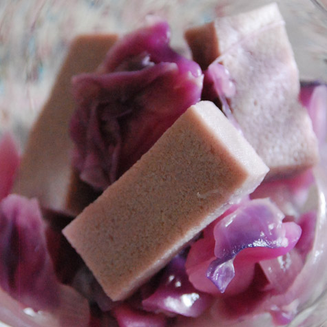 凍り豆腐の紫煮