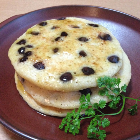 黒豆のパンケーキ 亜麻仁油とメープルのソース