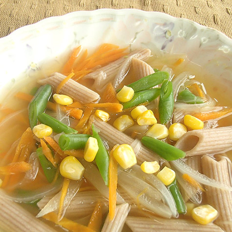 スペルトペンネの甘い野菜のスープ