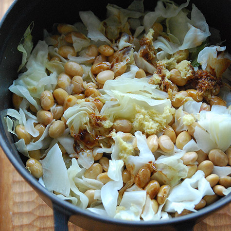大豆とキャベツのジンジャー煮
