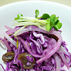 紫キャベツのプレスサラダ