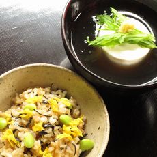 満月豆腐椀と玄米菊ごはん
